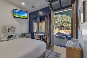 1 habitación, escritorio, wifi gratis y ropa de cama