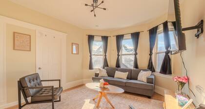 LUXE 4BDR/2BA Near Boston- T-Station & Encore Casino