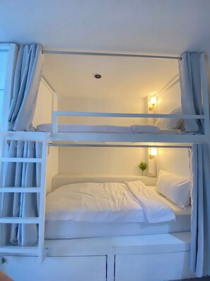 Comfort Shared Dormitory, Balcony | Free WiFi