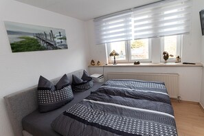 1 bedroom, iron/ironing board, WiFi