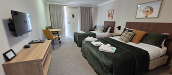 Molong Motor Inn