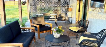 PRIME LOCATION! Walkable! Crystal Bridges, Walmart HQ, Downtown, Bike Trails!