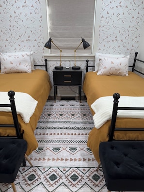 3 Schlafzimmer, Bügeleisen/Bügelbrett, WLAN, Bettwäsche