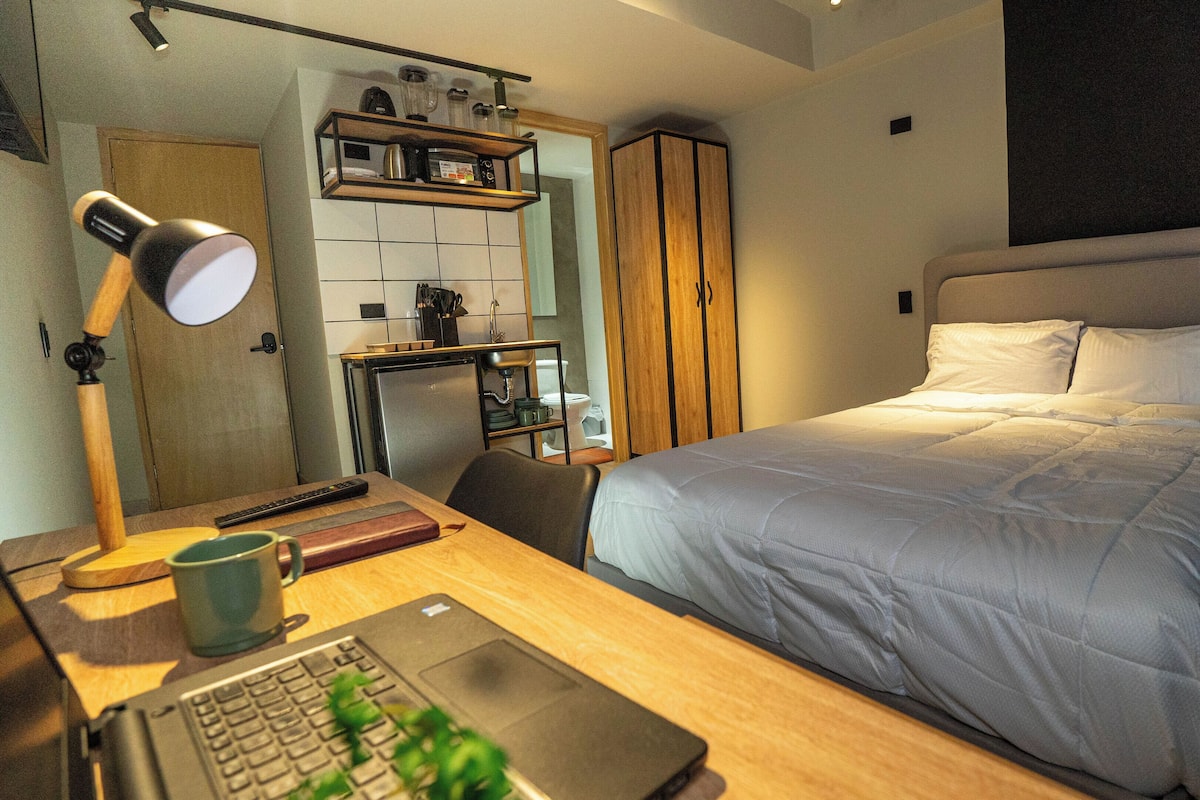 In-room safe, desk, laptop workspace, free WiFi