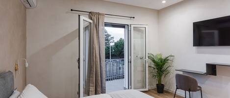 1 bedroom, free WiFi, bed sheets