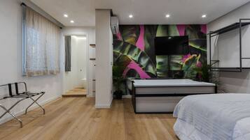 1 bedroom, free WiFi, bed sheets