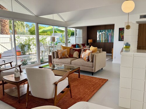 Remodeled Charming Classic Mid-Century - South Palm Springs