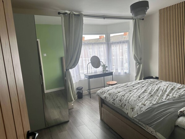 1 soverom, wi-fi (inkludert) og sengetøy