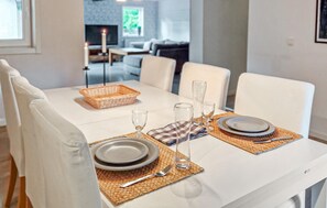 Dining - Beautiful home in Asarum (Asarum)