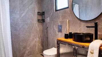 Shower, towels