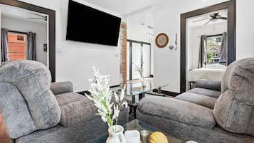 4 habitaciones, cuna de viaje, wifi y ropa de cama