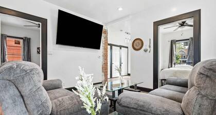Cozy 4BR Home in Heart of Niagara Falls