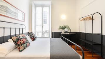 Doppia Deluxe, balcone | Minibar, una scrivania, postazione laptop, Wi-Fi gratuito