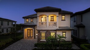 Exterior - High Score Hideaway - Four Bedroom House, Sleeps 10 (Kissimmee)