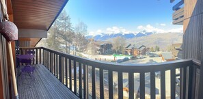 Property grounds - Bright, spacious apartment 100m from village center and ski lift (La Plagne Tarentaise)