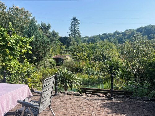 Modernes Ferienhaus mitten im Grünen