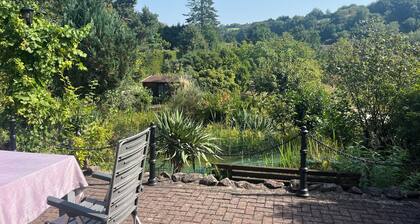 Modernes Ferienhaus mitten im Grünen