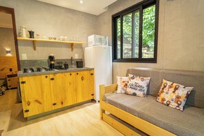 Standard-Apartment, Balkon, Gartenblick | Eigene Küche