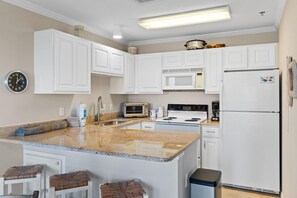 Condo, 1 grand lit et 1 canapé-lit (Grand Caribbean West 311) | Cuisine privée