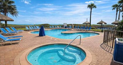 Beachfront Hotspot - New Furnishings - Pool - 1st Floor