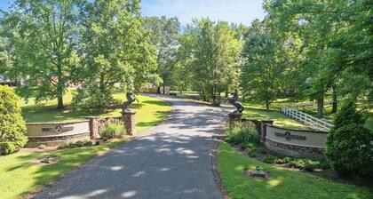 Cowboy Hideout on Horse Ranch, 14 miles from I-40, near Jackson, West Tennessee