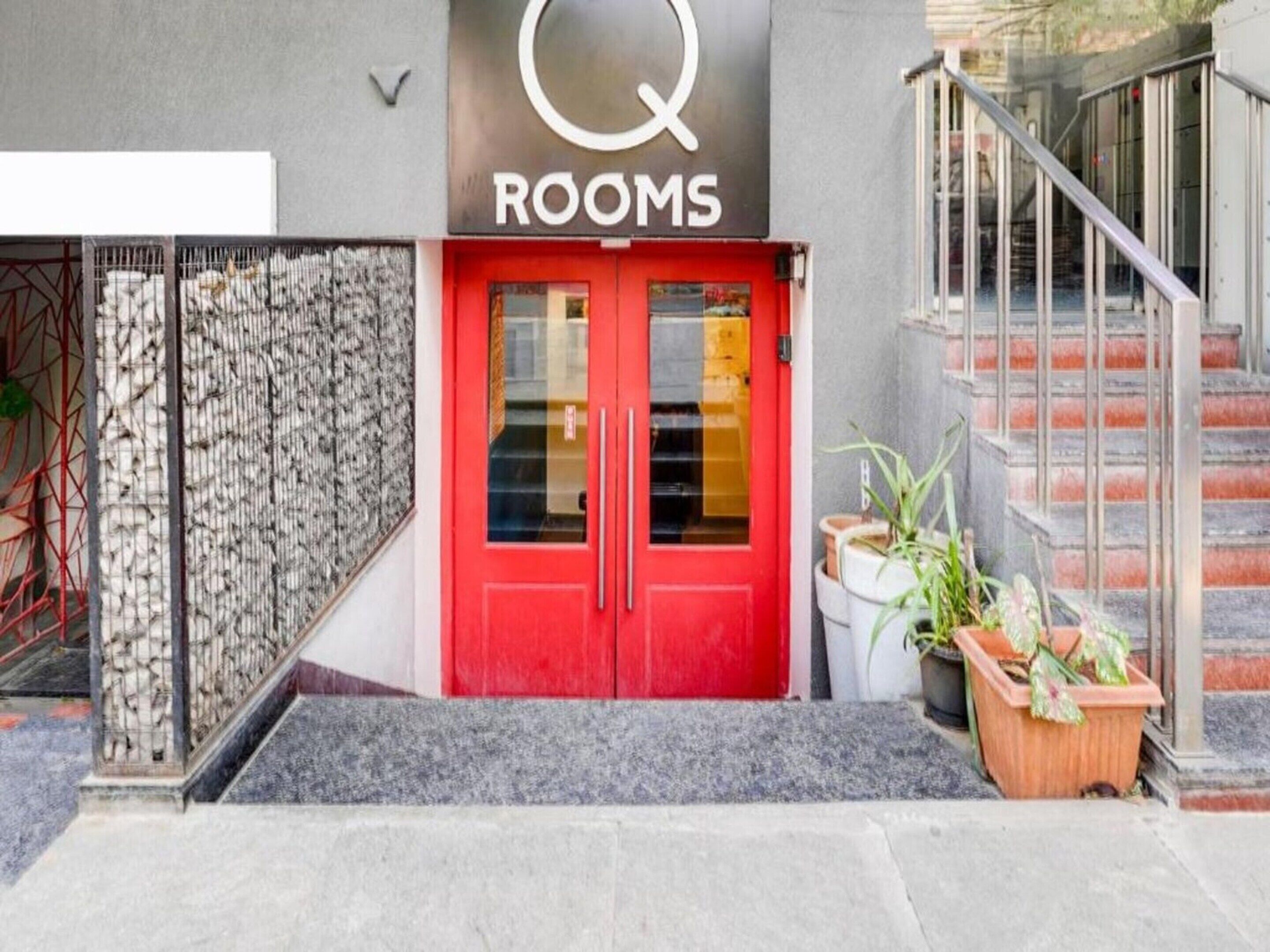 House | Reception