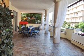 Outdoor dining - Semi-detached house-Francavilla al mare (Francavilla al Mare)