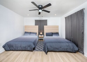 3 bedrooms, iron/ironing board, WiFi, bed sheets