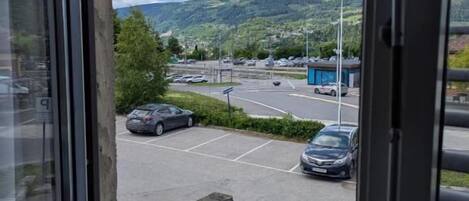 Tvåbäddsrum - 2 enkelsängar | Utsikt från rummet