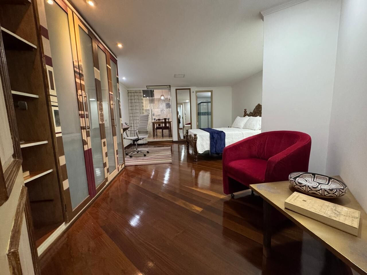 1 chambre, fer et planche à repasser, Wi-Fi, draps fournis