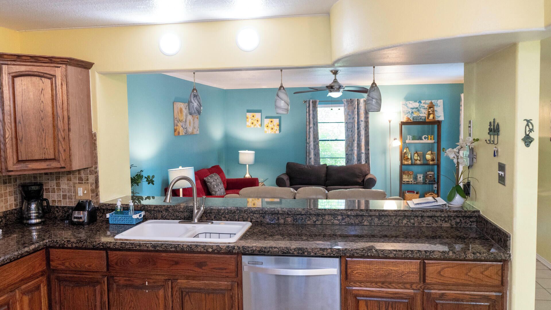 Condo, Multiple Beds, Patio, Garden View (Habitat) | Interior