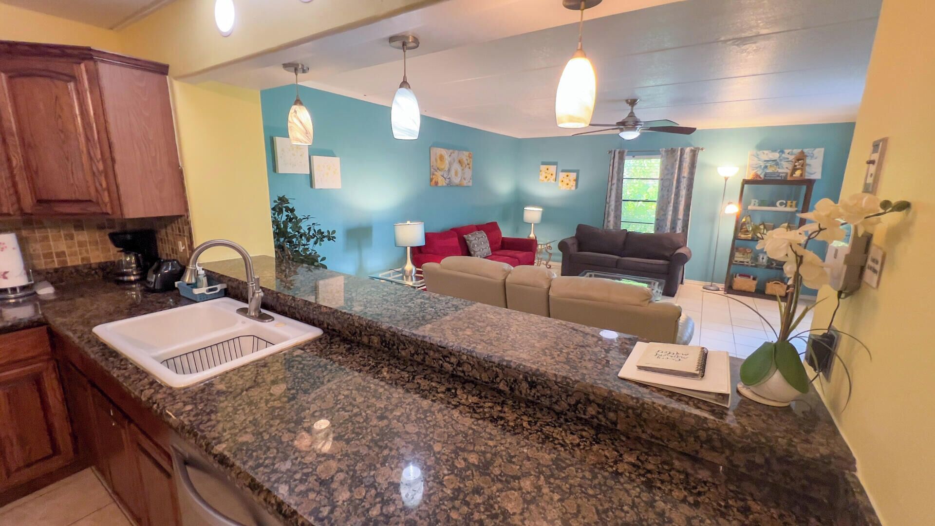 Condo, Multiple Beds, Patio, Garden View (Habitat) | Interior