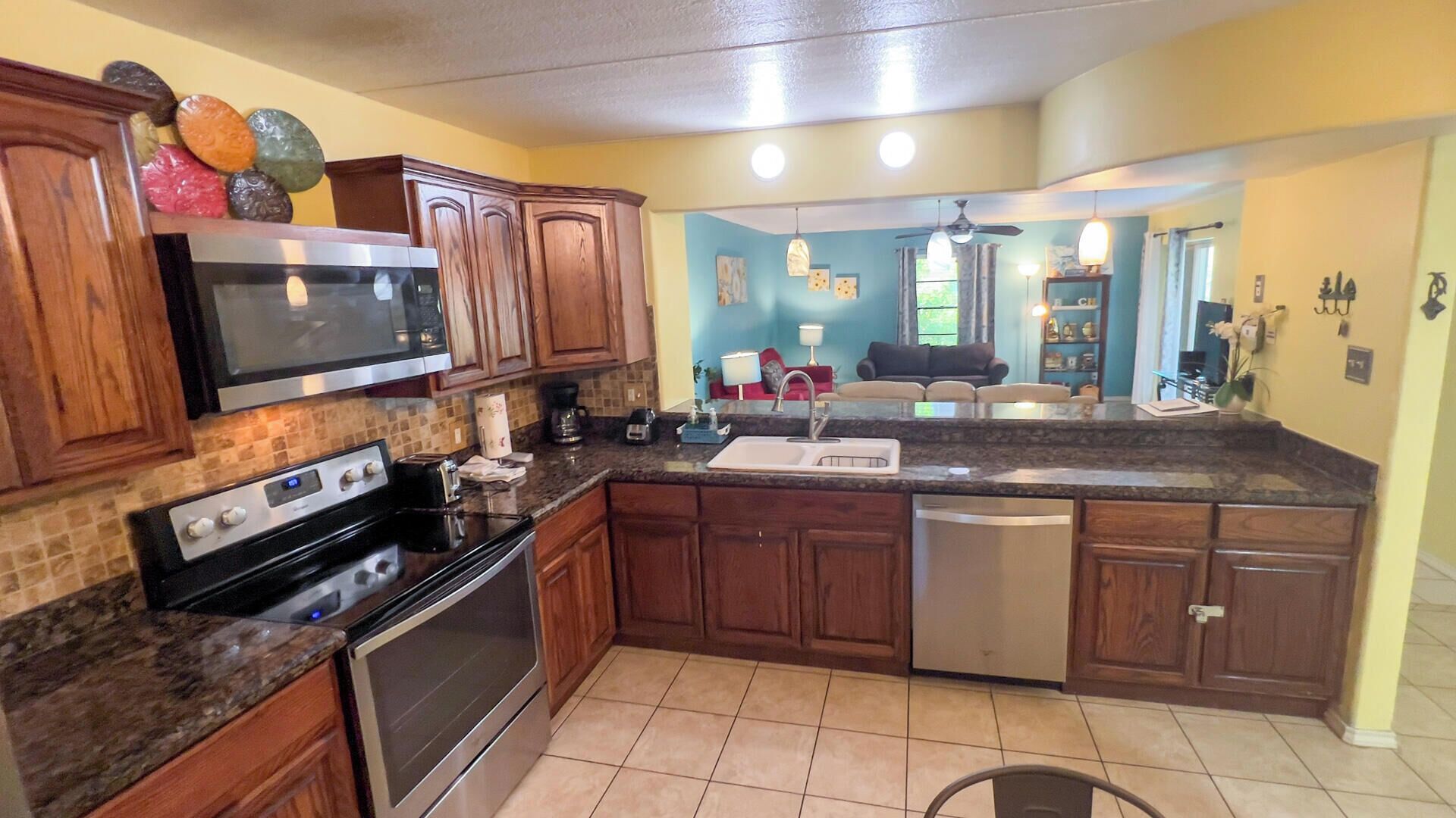 Condo, Multiple Beds, Patio, Garden View (Habitat) | Private kitchen | Fridge, microwave, oven, stovetop