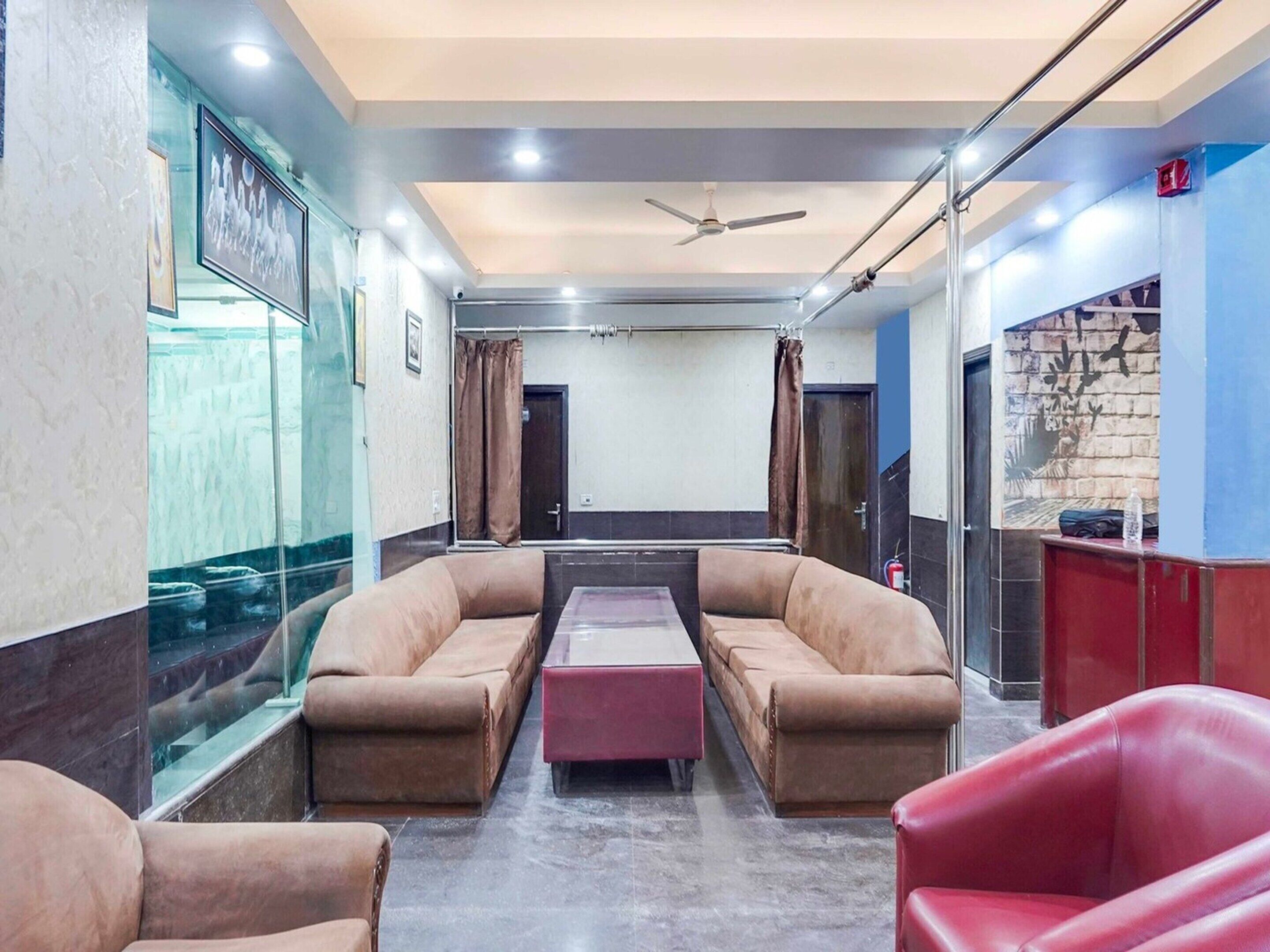 Rumah | Lobi