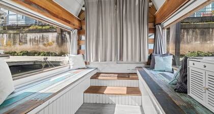 Floating Studio on the Water, Penns Landing