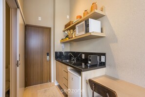Basic Apartment | Private kitchen