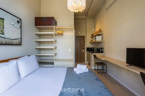 Basic Apartment | 1 bedroom, free WiFi - Full Studio 1km From Puc-sp Aby40002 (São Paulo)