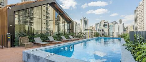 Basic Apartment | Pool
