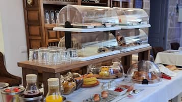 Desayuno buffet incluido todos los días