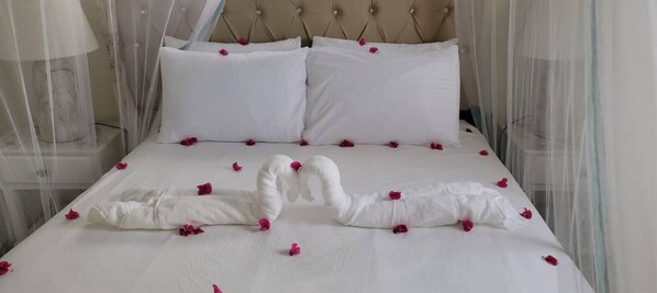 1 habitación, tabla de planchar con plancha, wifi y ropa de cama