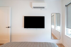 1 chambre, bureau, fer et planche à repasser, Wi-Fi gratuit