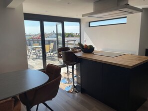 Cottage | Dining - 6 Gwelfor Estate (Cemaes Bay)