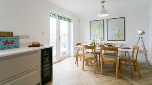 Dining - Traeth Atsain - sleeps 6 guests  in 3 bedrooms (Trearddur Bay)