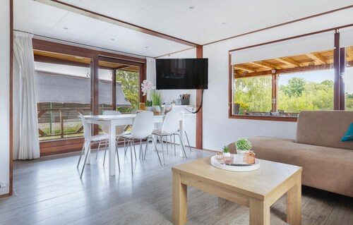 Gorgeous home in Erm with house sea view