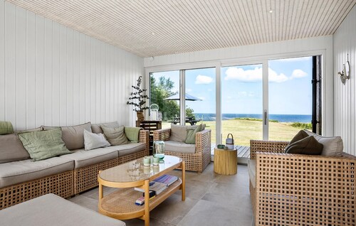 4 bedroom cozy home in Fur