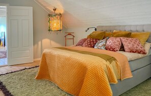 3 bedrooms, free WiFi - Gorgeous home in Seglora with WiFi (Seglora)