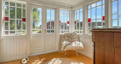 Awesome home in Seglora with WiFi