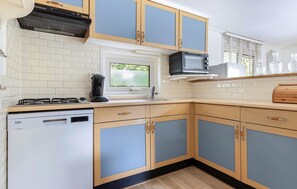 Refrigerador, placa de cocina, lavavajillas, cafetera/tetera