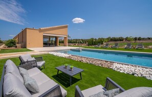 Pool - Beautiful home in Sineu with private swimming pool, can be inside or outside (Sineu)