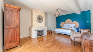 6 slaapkamers, een strijkplank/strijkijzer, gratis wifi